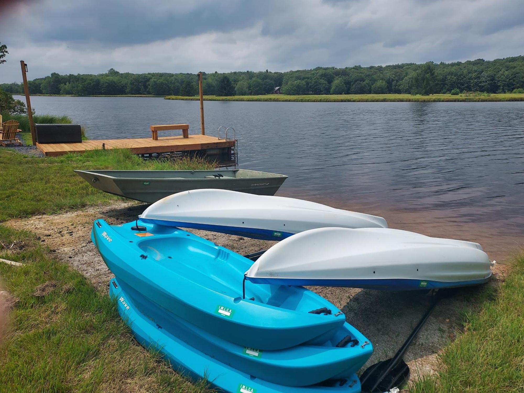 Poconos Brand New Lakefront Oasis 1 Acre, Hottub Gameroom Firepits Talk About Privacy Albrightsville エクステリア 写真