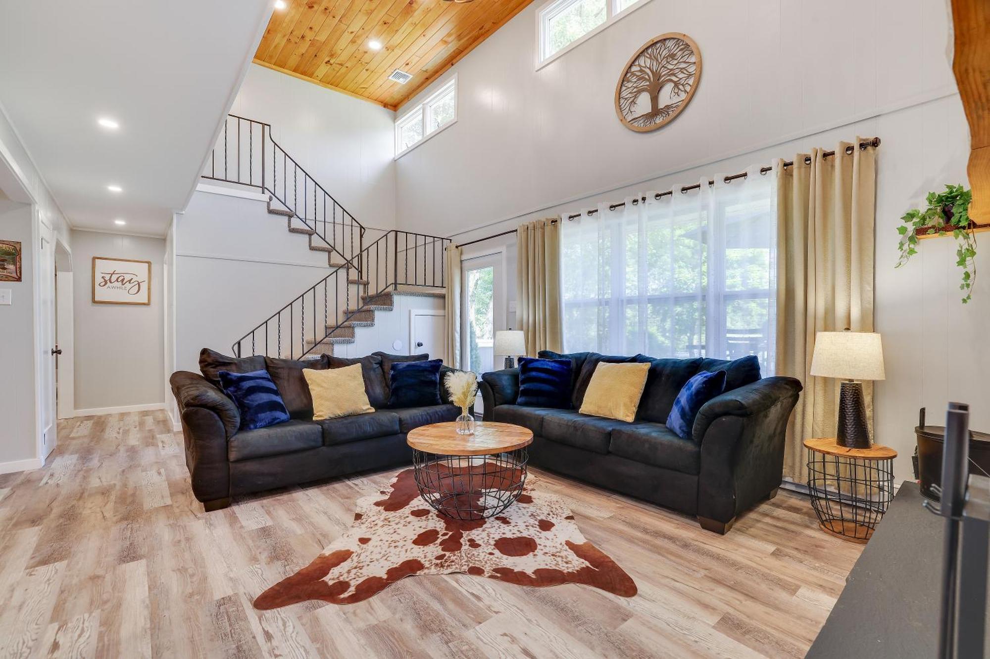 Poconos Brand New Lakefront Oasis 1 Acre, Hottub Gameroom Firepits Talk About Privacy Albrightsville エクステリア 写真